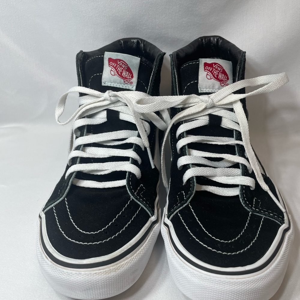 Vans Black & White Sk8-Hi Classic High-Top Sneakers M6/W7.5 - Picture 3 of 8